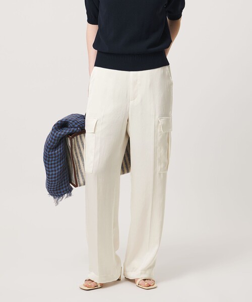 UNITED ARROWS(ユナイテッドアローズ)の「サテン クリーン ポケット パンツ OFF WHITE ‐ウォッシャブル‐(カーゴパンツ・レディース・オフホワイト・36/34/38)」の1枚目の写真