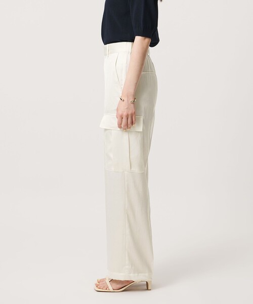 UNITED ARROWS(ユナイテッドアローズ)の「サテン クリーン ポケット パンツ OFF WHITE ‐ウォッシャブル‐(カーゴパンツ・レディース・オフホワイト・36/34/38)」の6枚目の写真