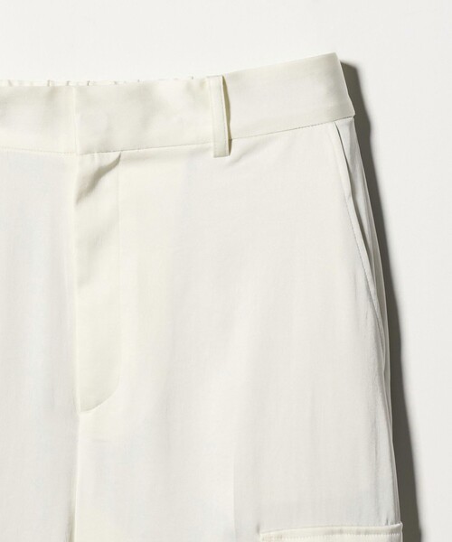 UNITED ARROWS(ユナイテッドアローズ)の「サテン クリーン ポケット パンツ OFF WHITE ‐ウォッシャブル‐(カーゴパンツ・レディース・オフホワイト・36/34/38)」の10枚目の写真