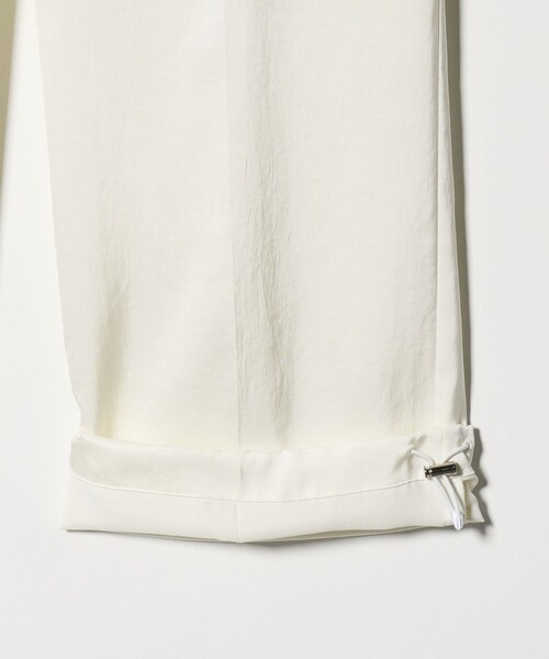 UNITED ARROWS(ユナイテッドアローズ)の「サテン クリーン ポケット パンツ OFF WHITE ‐ウォッシャブル‐(カーゴパンツ・レディース・オフホワイト・36/34/38)」の16枚目の写真