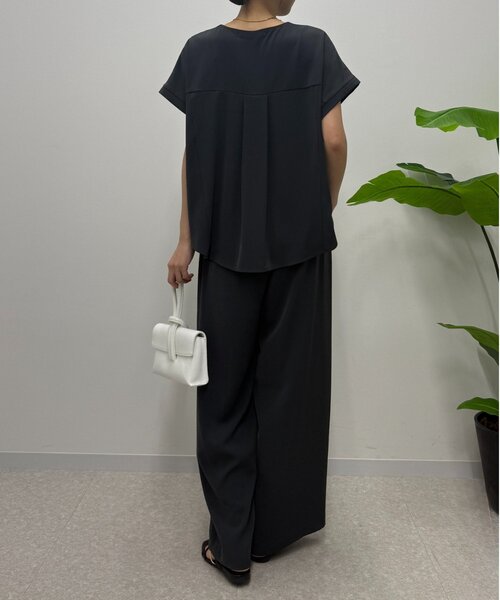 Jena espace merveilleux（ジェナ　エスパスメルヴェイユ）の「スキッパーセットアップ（ワンピース・レディース・ベージュ/チャコールグレー・FREE）」の4枚目の写真