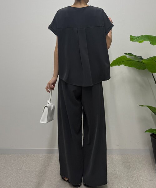 Jena espace merveilleux（ジェナ　エスパスメルヴェイユ）の「スキッパーセットアップ（ワンピース・レディース・ベージュ/チャコールグレー・FREE）」の5枚目の写真
