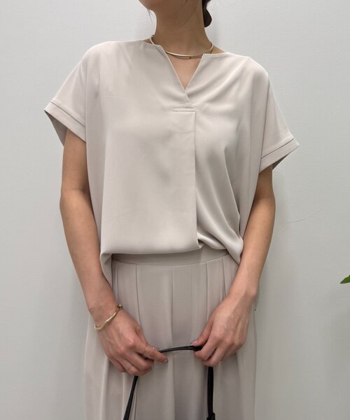 Jena espace merveilleux（ジェナ　エスパスメルヴェイユ）の「スキッパーセットアップ（ワンピース・レディース・ベージュ/チャコールグレー・FREE）」の7枚目の写真