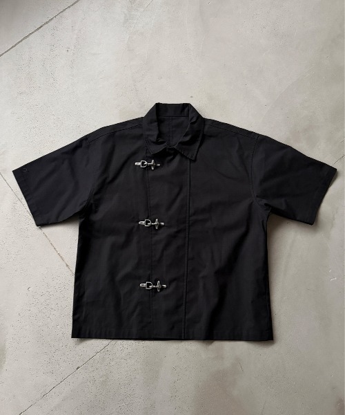 kutir(クティール)の「FIREMAN RIPSTOP NYLON SHIRT/ファイヤーマンリップストップナイロンシャツ(シャツ/ブラウス・メンズ・カーキ/ブラック・MEDIUM/LARGE)」の9枚目の写真