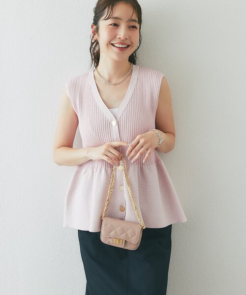 La boutique BonBon(ラブティックボンボン)の「【1枚で決まるペプラム】ペプラムラメノースリニット(ニット/セーター・レディース・ネイビー/サックスブルー/ピンク・FREE)」の11枚目の写真