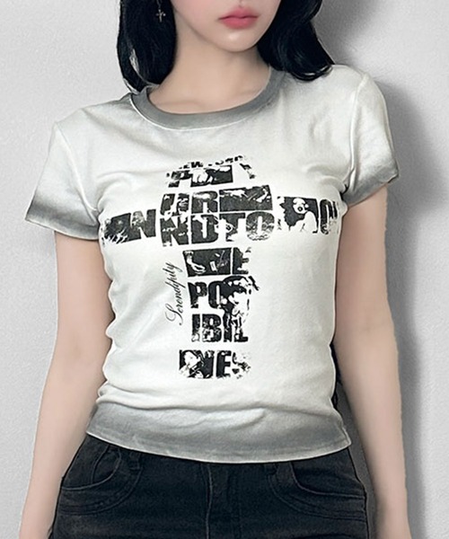 FOLLOWIN(フォロウィン)の「4color/クロスロゴヴィンテージライクTシャツ(Tシャツ/カットソー・レディース・グレー/ブラック/ホワイト/ブルー・FREE)」の1枚目の写真
