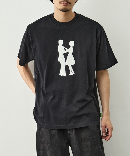 LOOSE JOINTS(ルーズジョインツ)の「【LOOSE JOINTS/ルーズジョインツ】TOMOO GOKITA - SILHOUETTE ROMANCE S/S TEE(Tシャツ/カットソー・メンズ・ブラック/ホワイト・L/M/S)」の1枚目の写真