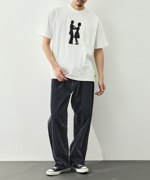 LOOSE JOINTS(ルーズジョインツ)の「【LOOSE JOINTS/ルーズジョインツ】TOMOO GOKITA - SILHOUETTE ROMANCE S/S TEE(Tシャツ/カットソー・メンズ・ブラック/ホワイト・L/M/S)」の14枚目の写真