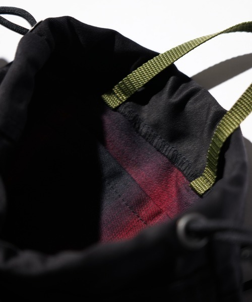 THRIFTY LOOK（スリフティールック）の「THRIFTY LOOK スリフティルック / BDU EFFECT BAG SMALL（トートバッグ・メンズ・ブラック/オリーブ・FREE）」の4枚目の写真