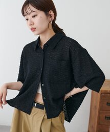 レース衿付きシャツ