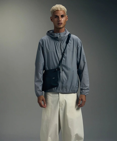 ESTNATION（エストネーション）の「Urth / Utility Sacoche Bag（トートバッグ・メンズ・ブラック・FREE）」の9枚目の写真