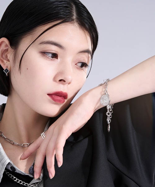 Ellno Loset(エルノロゼット)の「multi charm bracelet/マルチチャームブレスレット(ブレスレット・メンズ・A/B・FREE)」の4枚目の写真