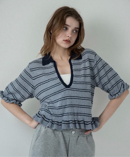 lawgy(ラウジー)の「u neck frill border knit tops / uネックフリルボーダーニットトップス(ニット/セーター・レディース・ホワイト/ブルー系/グレー・FREE)」の3枚目の写真