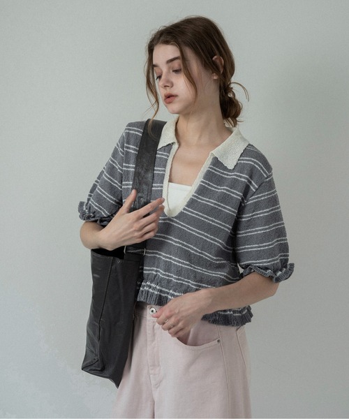 lawgy(ラウジー)の「u neck frill border knit tops / uネックフリルボーダーニットトップス(ニット/セーター・レディース・ホワイト/ブルー系/グレー・FREE)」の2枚目の写真