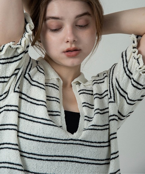 lawgy(ラウジー)の「u neck frill border knit tops / uネックフリルボーダーニットトップス(ニット/セーター・レディース・ホワイト/ブルー系/グレー・FREE)」の5枚目の写真