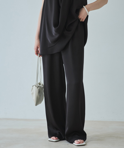 plage(プラージュ)の「dull satin straight パンツ(その他パンツ・レディース・タン/チャコールグレー/ブラック・34/38/36/32)」の1枚目の写真