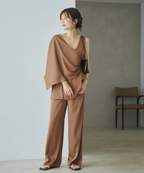 plage(プラージュ)の「dull satin straight パンツ(その他パンツ・レディース・タン/チャコールグレー/ブラック・34/38/36/32)」の8枚目の写真