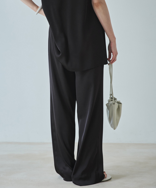 plage(プラージュ)の「dull satin straight パンツ(その他パンツ・レディース・タン/チャコールグレー/ブラック・34/38/36/32)」の16枚目の写真