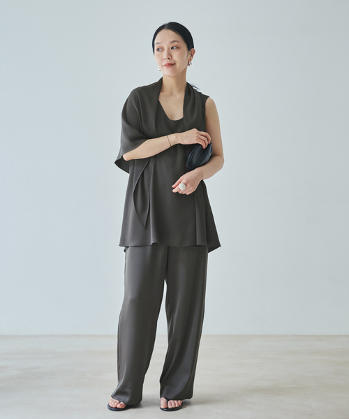 plage(プラージュ)の「dull satin straight パンツ(その他パンツ・レディース・タン/チャコールグレー/ブラック・34/38/36/32)」の17枚目の写真
