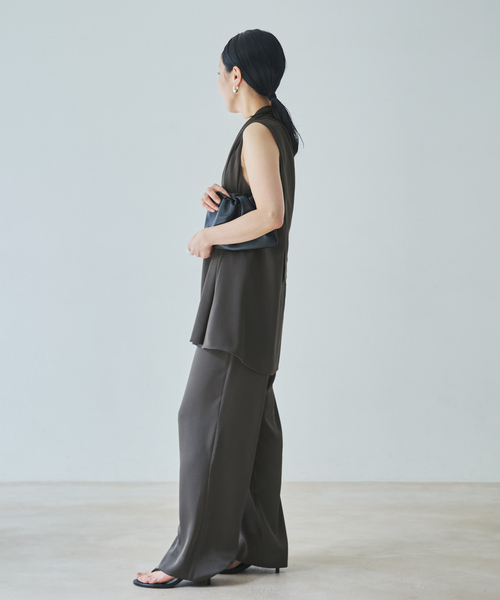 plage(プラージュ)の「dull satin straight パンツ(その他パンツ・レディース・タン/チャコールグレー/ブラック・34/38/36/32)」の18枚目の写真