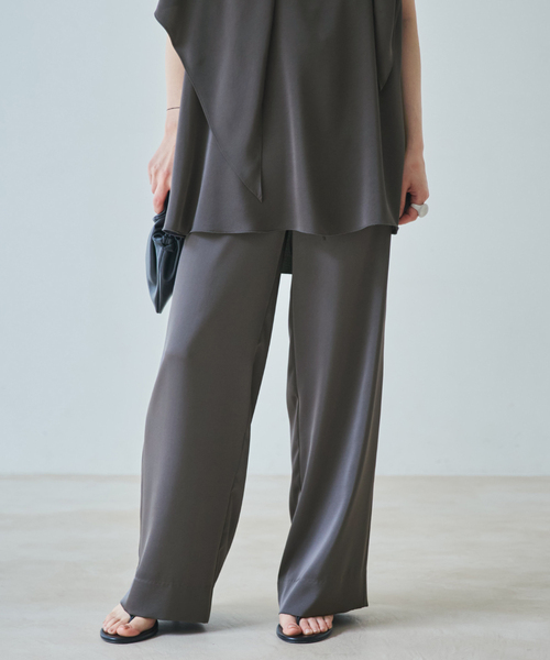 plage(プラージュ)の「dull satin straight パンツ(その他パンツ・レディース・タン/チャコールグレー/ブラック・34/38/36/32)」の20枚目の写真