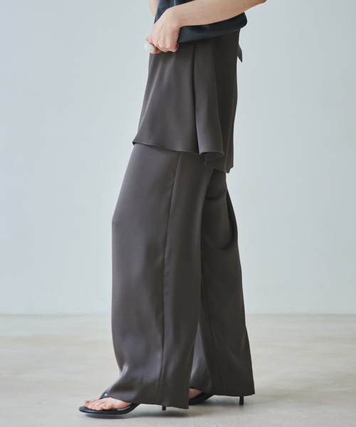 plage(プラージュ)の「dull satin straight パンツ(その他パンツ・レディース・タン/チャコールグレー/ブラック・34/38/36/32)」の21枚目の写真