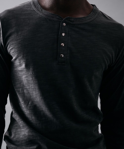 ANDER HUNK(アンダーハンク)の「Pigment Slav Henry neck LS/ピグメントスラブヘンリーネックロングスリーブ(Tシャツ/カットソー・メンズ・ライトグレー/ブラック・SMALL/MEDIUM)」の13枚目の写真