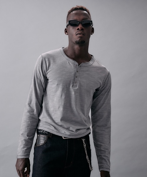 ANDER HUNK(アンダーハンク)の「Pigment Slav Henry neck LS/ピグメントスラブヘンリーネックロングスリーブ(Tシャツ/カットソー・メンズ・ライトグレー/ブラック・SMALL/MEDIUM)」の16枚目の写真