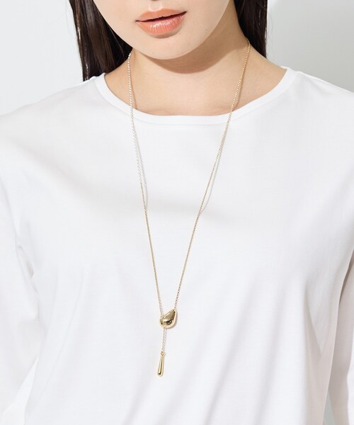 INDIVI(インディヴィ)の「フリードロップ デザインネックレス(ネックレス・レディース・ゴールド系5/ゴールド系4/シルバー系5/ゴールド/シルバー・00)」の10枚目の写真