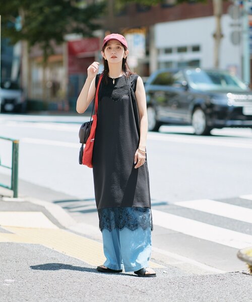 RIVE DROITE(リヴドロワ)の「予約【手洗い可/長さ調整可/トレンド感◎】レーストリムキャミワンピース(ワンピース・レディース・ブラック/ブラウン/オフホワイト・FREE)」の16枚目の写真