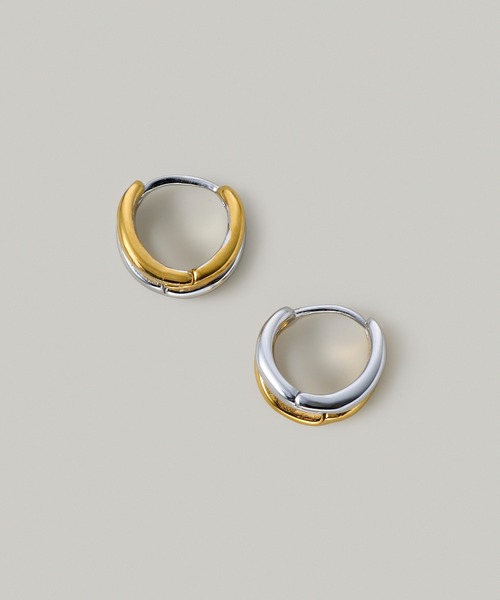 Jolie Toujours(ジョリトゥジュール)の「【汗や水に強い】〈ステンレス〉バイカラーダブルラインフープピアス(ピアス(両耳用)・レディース・マルチ・FREE)」の3枚目の写真