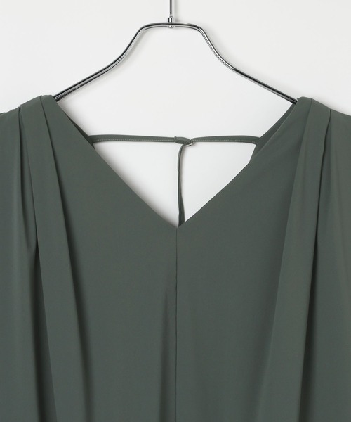 HEREIAM(ヘレイアム)の「【HEREIAM】ハイストレッチタックワンピース(ワンピース・レディース・ブラック/モスグリーン・MEDIUM/SMALL)」の8枚目の写真