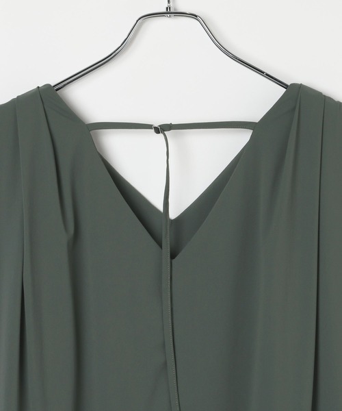 HEREIAM(ヘレイアム)の「【HEREIAM】ハイストレッチタックワンピース(ワンピース・レディース・ブラック/モスグリーン・MEDIUM/SMALL)」の12枚目の写真