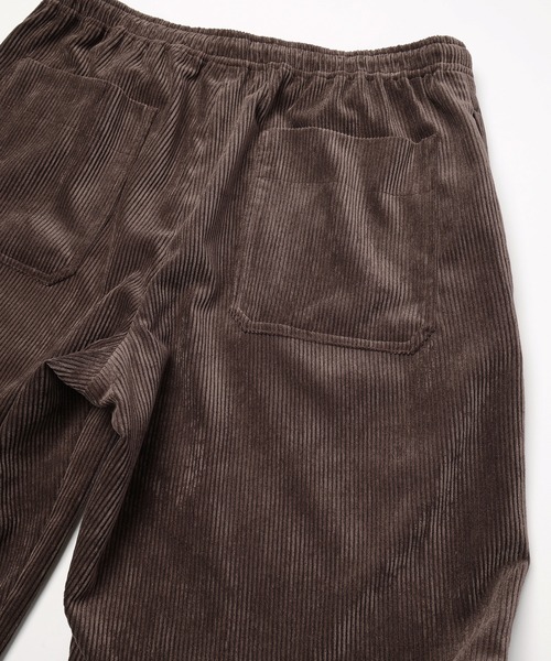 CULLNI(クルニ)の「Wide Wale Corduroy Drawstring Wide Pants(スラックス・メンズ・ブラウン/ブラック/ブルー・1/2)」の13枚目の写真