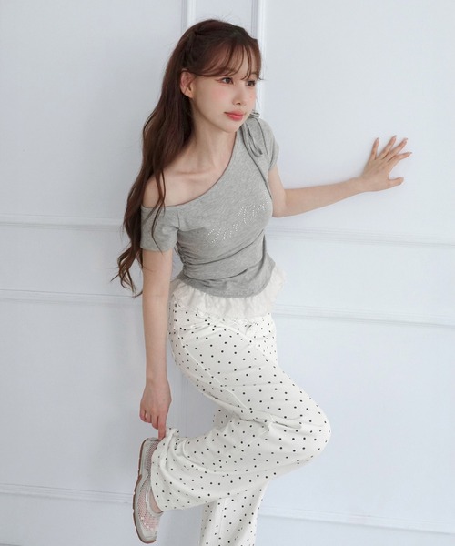by muni:r(バイ ムニール)の「フラワードット ストレートデニムパンツ/2026 AW COLLECTION(その他パンツ・レディース・ホワイト・MEDIUM/SMALL)」の3枚目の写真
