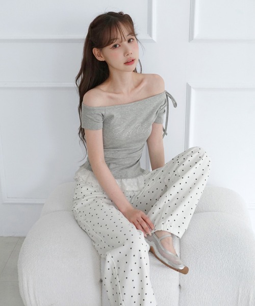 by muni:r(バイ ムニール)の「フラワードット ストレートデニムパンツ/2026 AW COLLECTION(その他パンツ・レディース・ホワイト・MEDIUM/SMALL)」の9枚目の写真