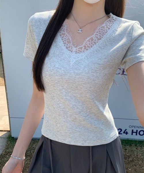 Girly Doll(ガーリードール)の「Vネックレーストリム半袖Tシャツ(Tシャツ/カットソー・レディース・ライトグレー/ブラック/ホワイト・L/M)」の16枚目の写真