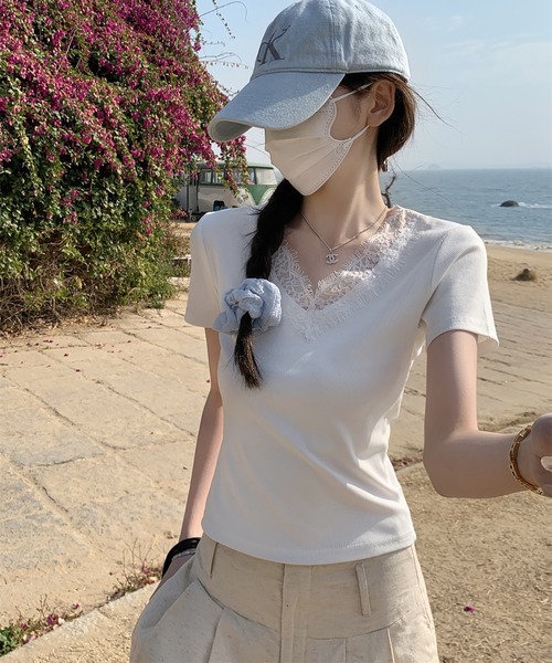 Girly Doll(ガーリードール)の「Vネックレーストリム半袖Tシャツ(Tシャツ/カットソー・レディース・ライトグレー/ブラック/ホワイト・L/M)」の15枚目の写真