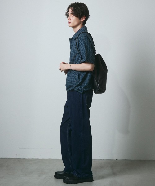 DAZE(デイズ)の「ミニマルデザイン デニムストレートパンツ / ジーンズ(デニムパンツ・メンズ・ダークブルー/ブラック系・SMALL/MEDIUM/LARGE/X-LARGE)」の22枚目の写真