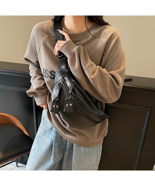 Carpe Diem(カルペディエム)の「ダブルポケット フェイクレザーボディバッグ(ボディバッグ/ウエストポーチ・レディース・オフホワイト/ライトブラウン/ブラック/ブラウン・FREE)」の2枚目の写真