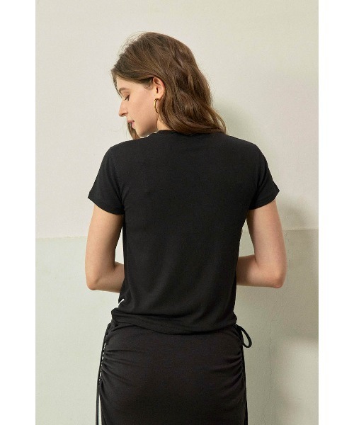 ALEXIA STAM(アリシアスタン)の「Soft Essential Tee /コンパクトTシャツ(Tシャツ/カットソー・レディース・グレー/ブラウン/ブラック/ホワイト・L/M/S)」の9枚目の写真