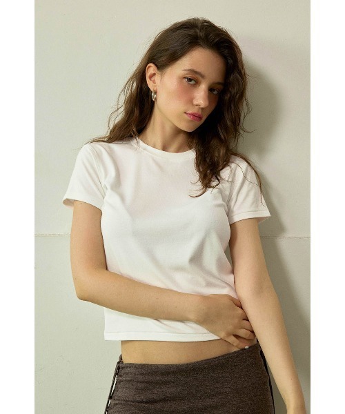 ALEXIA STAM(アリシアスタン)の「Soft Essential Tee /コンパクトTシャツ(Tシャツ/カットソー・レディース・グレー/ブラウン/ブラック/ホワイト・L/M/S)」の8枚目の写真