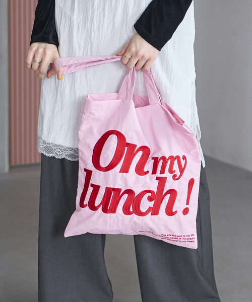 Firsthand(ファーストハンド)の「Firsthand/ファーストハンド Embroidered Message Tote【限定展開】 / 刺繍 メッセージ メッセージ トート(トートバッグ・レディース・イエロー/ピンク/ネイビー/ブラウン・ONE SIZE)」の22枚目の写真