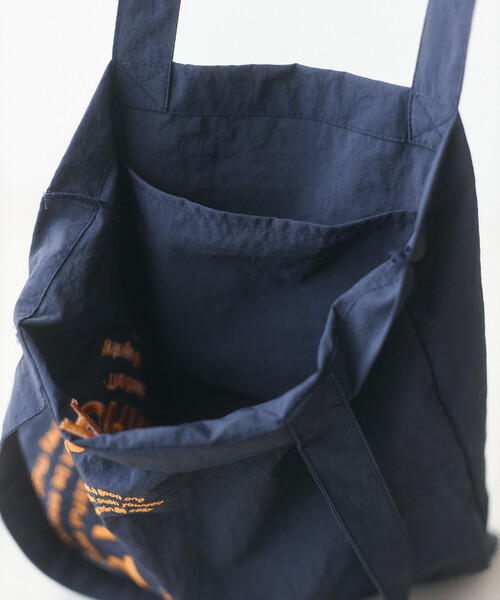 Firsthand(ファーストハンド)の「Firsthand/ファーストハンド Embroidered Message Tote【限定展開】 / 刺繍 メッセージ メッセージ トート(トートバッグ・レディース・イエロー/ピンク/ネイビー/ブラウン・ONE SIZE)」の10枚目の写真