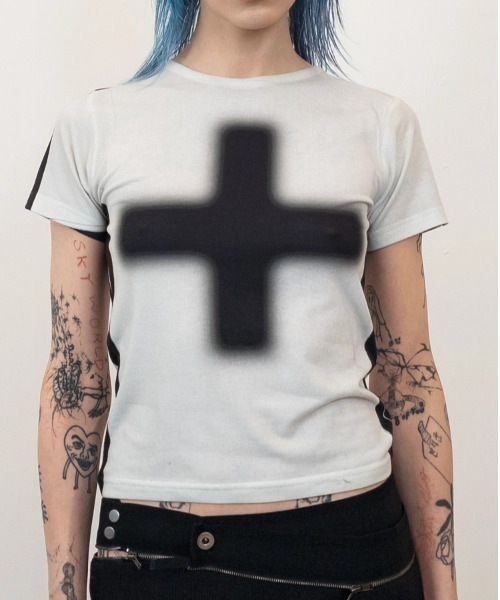 L.H.P(エルエイチピー)の「DOGMA EHKS/ドグマエークス/CROSS CROP SHORT SLEEVE(Tシャツ/カットソー・レディース・ブラック/グレー・F)」の17枚目の写真
