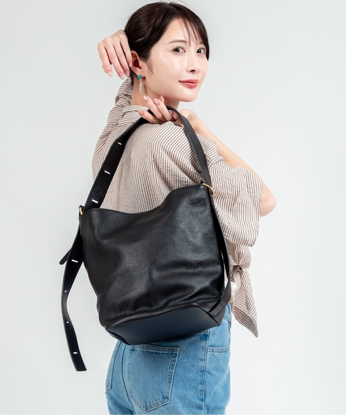 AULENTTI（オウレンティ）の「【AULENTTI/オウレンティ】ワンハンドル ショルダーバッグ　トートバッグ 　肩掛け　A4サイズ（ショルダーバッグ・レディース・ブラウン/ダークブラウン/ブラック・FREE）」の10枚目の写真