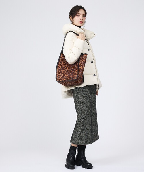Pyrenex（ピレネックス）の「【PYRENEX/ピレネックス】ELAURA2/エローラ2/HWAA025/ダウンジャケット（ダウンジャケット/コート・レディース・ブラック/スミクロ/アイボリー/ベージュ・40/38/42/36）」の11枚目の写真