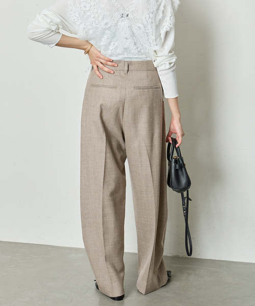 journal standard L'essage(ジャーナルスタンダードレサージュ)の「Wサキソニー2タックワイドパンツ(スラックス・レディース・ネイビー/ベージュ・38/36)」の6枚目の写真