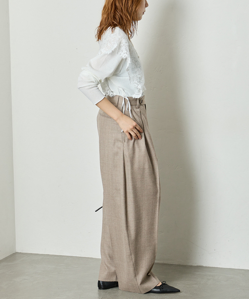 journal standard L'essage(ジャーナルスタンダードレサージュ)の「Wサキソニー2タックワイドパンツ(スラックス・レディース・ネイビー/ベージュ・38/36)」の8枚目の写真