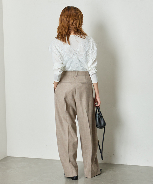 journal standard L'essage(ジャーナルスタンダードレサージュ)の「Wサキソニー2タックワイドパンツ(スラックス・レディース・ネイビー/ベージュ・38/36)」の9枚目の写真